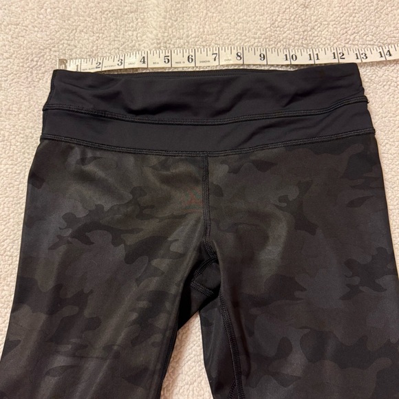 Lululemon Run: Inspire Crop II Leggings All Luxtreme Savasana Camo New Black - Picture 10 of 15